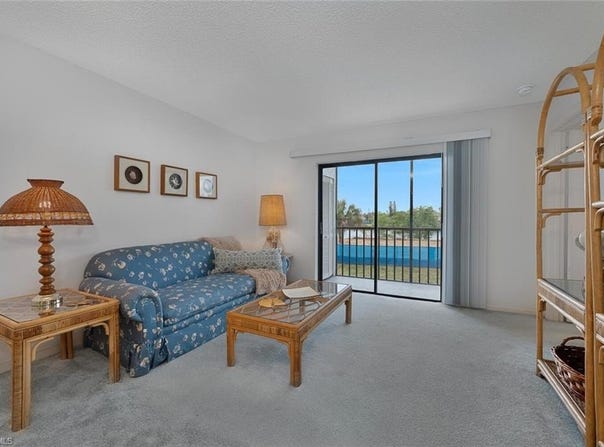 4146 27th, NAPLES, FL 34116