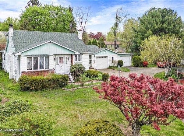303 Sunnyside Avenue, South Abington Twp, PA 18411