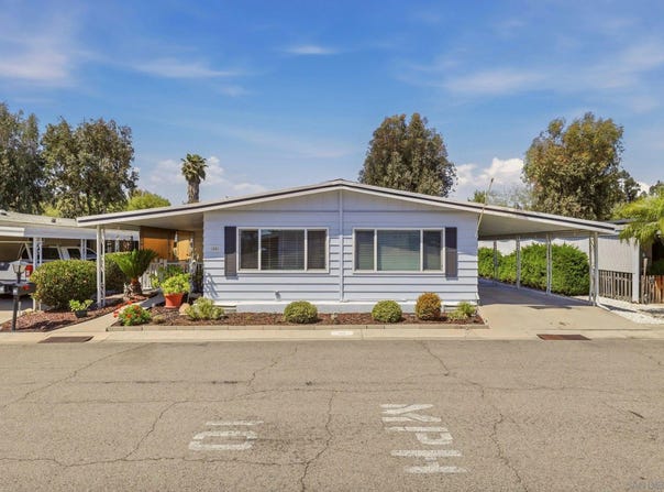 2250 N Broadway, Escondido, CA 92026