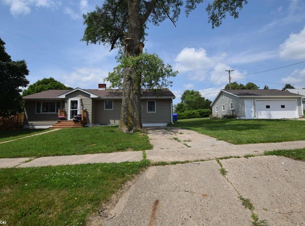 402 3Rd Street, Portsmouth, IA 51565