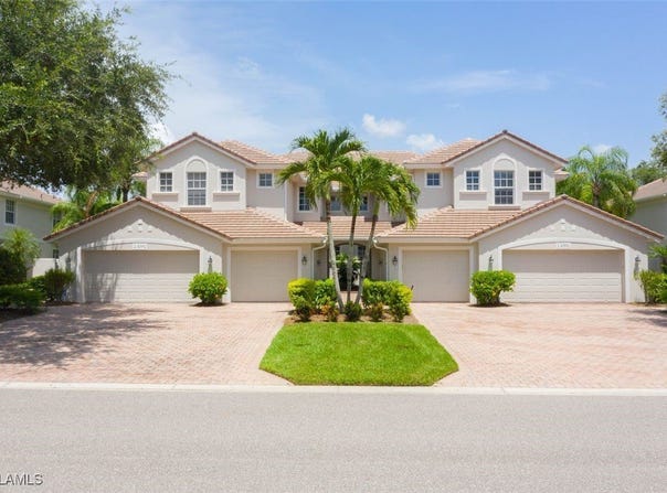 13091 Pebblebrook Point Circle unit: 202, Fort Myers, FL 33905