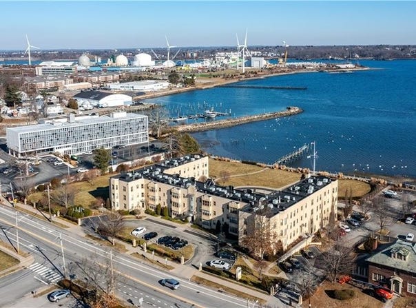 1180 Narragansett Boulevard, Cranston, RI 02905