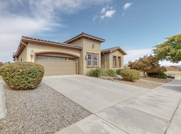 370 ZUNI RIVER Circle SW, Los Lunas, NM 87031