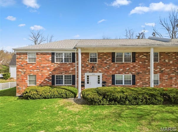 3104 Denmark Drive, Bridgeton, MO 63044