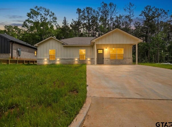 812 Grant St., Jacksonville, TX 75766