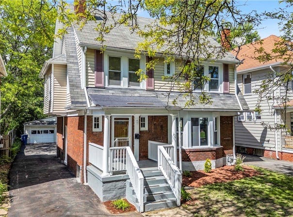 3295 Yorkshire Road, Cleveland Heights, OH 44118