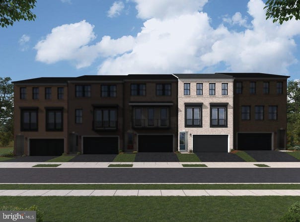 13752 AVIATION Place, HERNDON, VA 20171