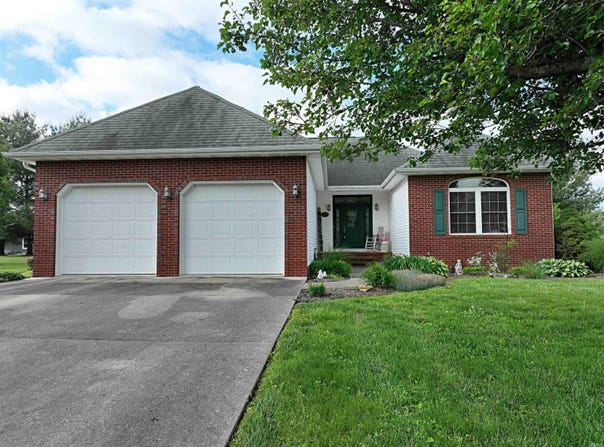 2413 Cynthia Court, Washington, IN 47501