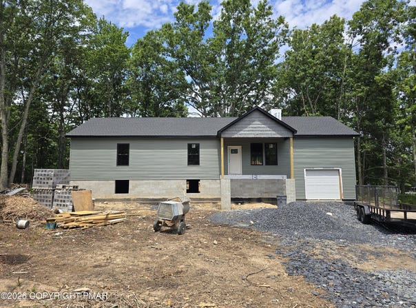 604 Gandolf Road, Tamiment, PA 18371