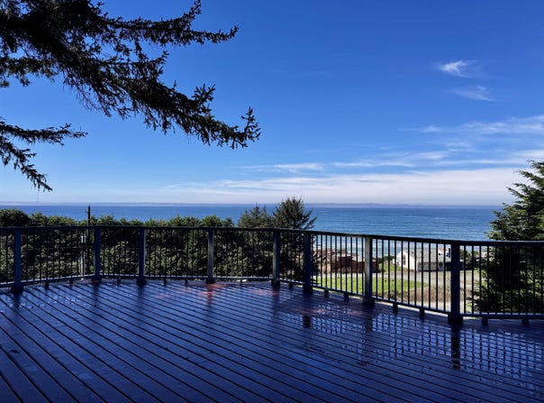 16825 N Highway 101, Smith River, CA 95567