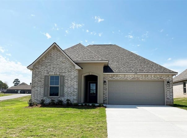 650 HILLTOP Circle, Shreveport, LA 71107