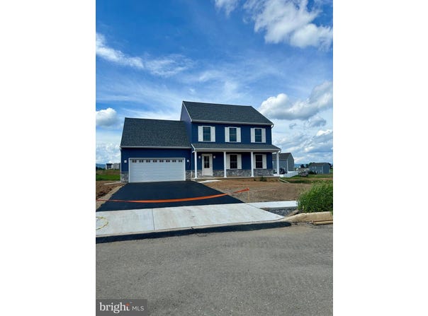 21 AMERICAN AVENUE, CARLISLE, PA 17013
