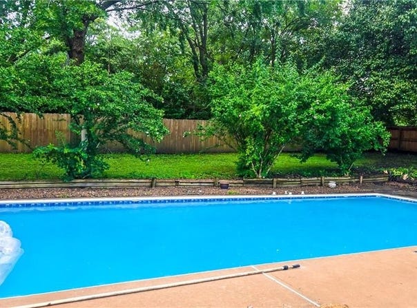 7401 E 130th Street, Grandview, MO 64030