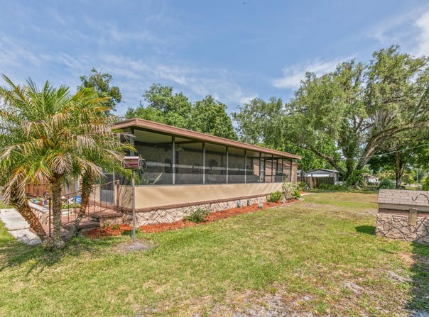 227 Spec Ln, Crescent City, FL 32112