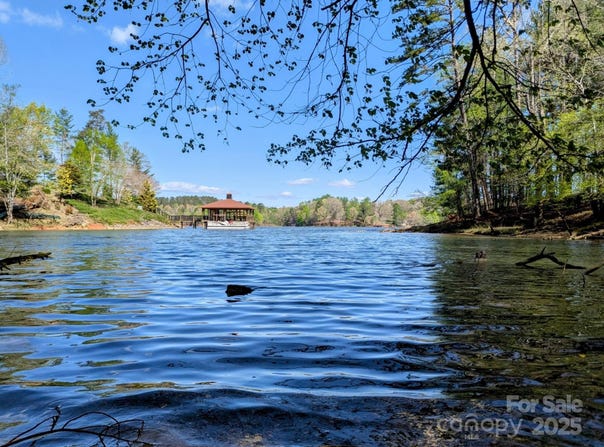 1039 Paso Fino Lane unit: 211, Connelly Springs, NC 28612