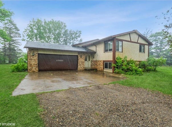 17551 London Street NE, Ham Lake, MN 55304