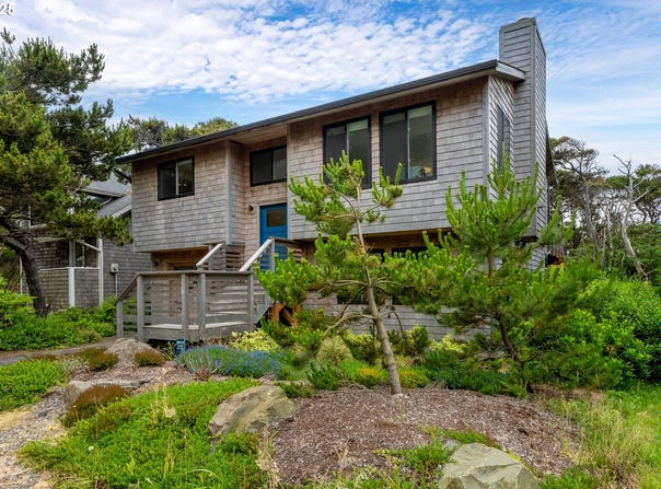44 NORTH AVE, Manzanita, OR 97130