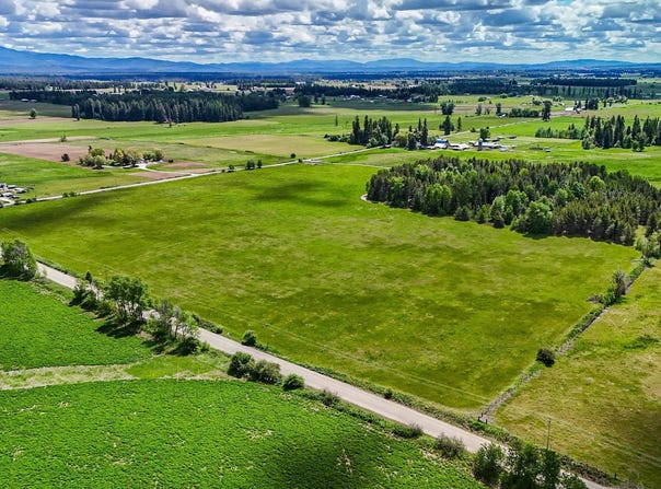 62xx W Oregon Rd, Deer Park, WA 99006