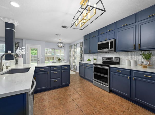 324 King Elder LN, Leander, TX 78641