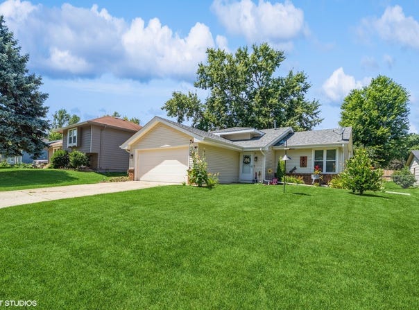 500 NW Valley View Drive, Grimes, IA 50111