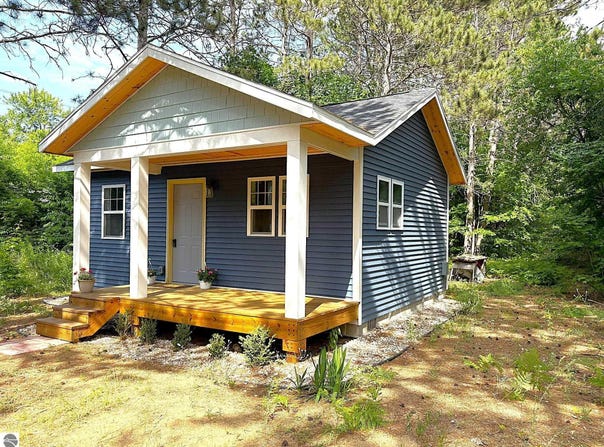 2759 North Drive, Traverse City, MI 49685