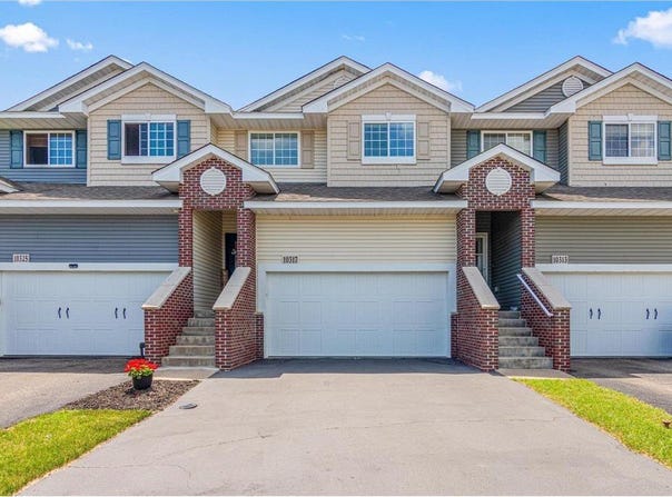 10317 Kittredge Parkway NE, Otsego, MN 55301