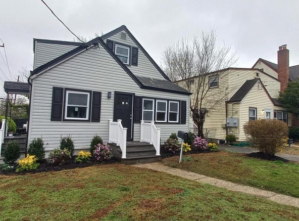 3 Hampton Road, Lynbrook, NY 11563