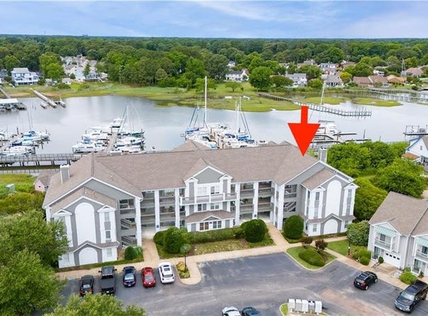 1003 High Dunes Quay, Hampton, VA 23664