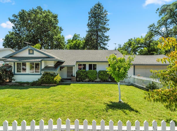 3442 Thomas Avenue, Anderson, CA 96007