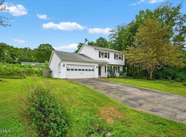27 Albany Street, Hoosick, NY 12090