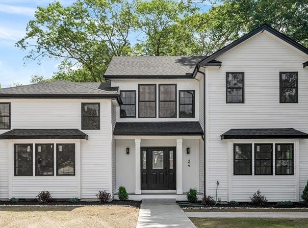 24 Lake St, Wrentham, MA 02093