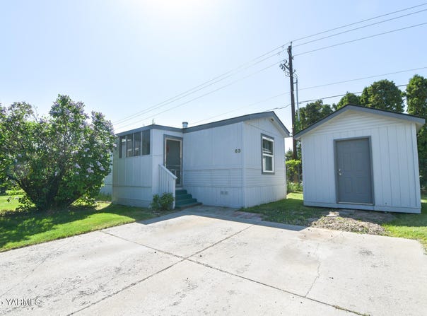 7610 W Nob Hill Blvd, Yakima, WA 98908