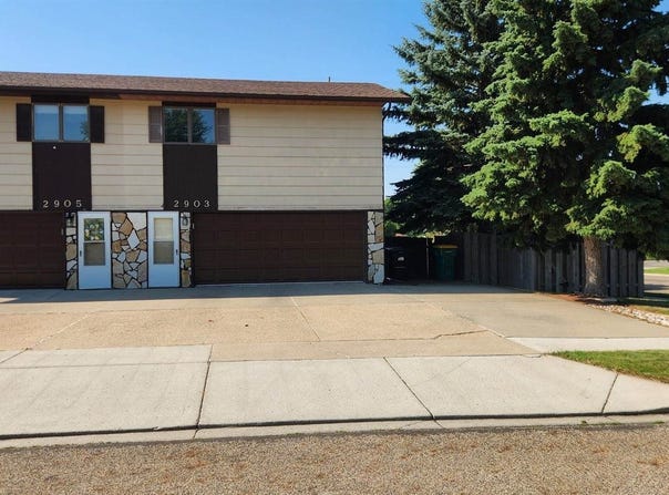 2903 Vancouver Lane, Bismarck, ND 58503