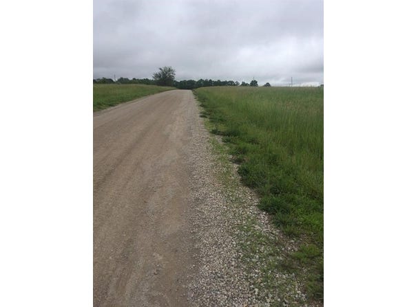 57 Sunset Drive, Mound City, KS 66056