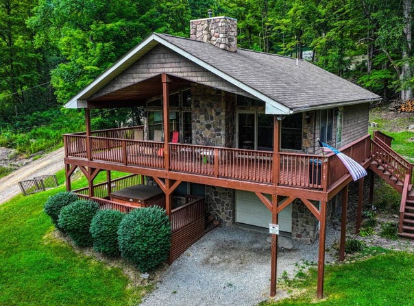 100 First St, Conlfluence, PA 15424