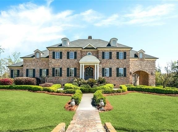160 SANCTUARY Drive, Mandeville, LA 70471