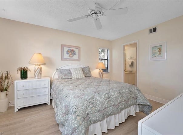 4366 27th, NAPLES, FL 34116