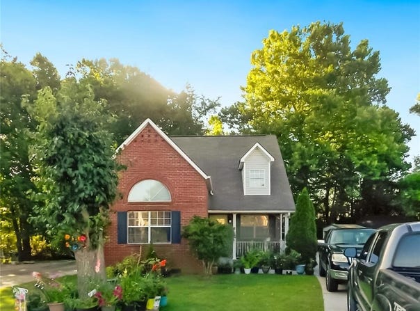 102 Pointe North Drive, Cartersville, GA 30120