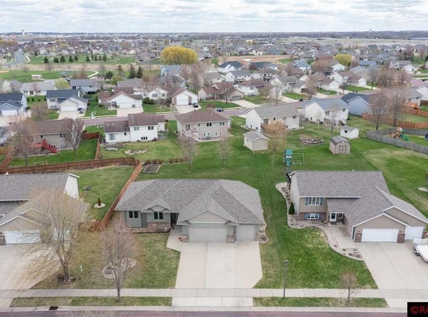 313 Inverness Drive, Mankato, MN 56001