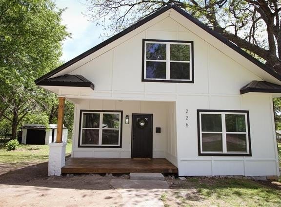 226 S Adair Estates Street, Vinita, OK 74301