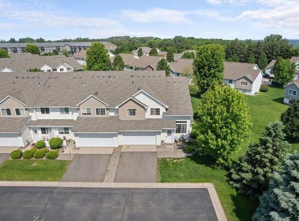 2489 Yellowstone Drive, Hastings, MN 55033