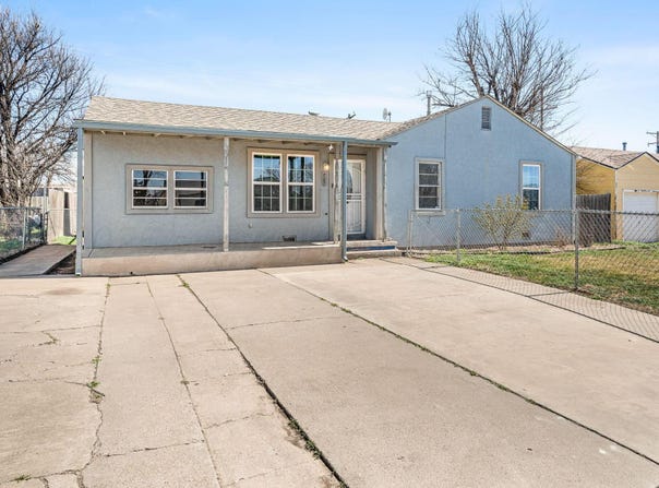 707 S Manhattan Street, Amarillo, TX 79104