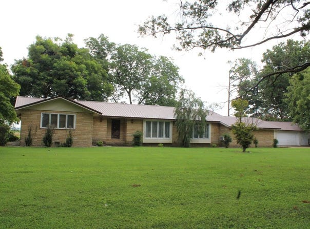 3201 S Ward Avenue, Caruthersville, MO 63830