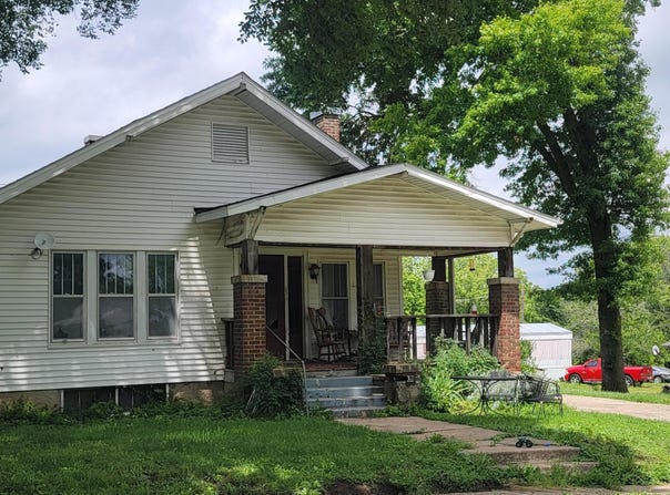 103 Harvey St, Armstrong, MO 65230