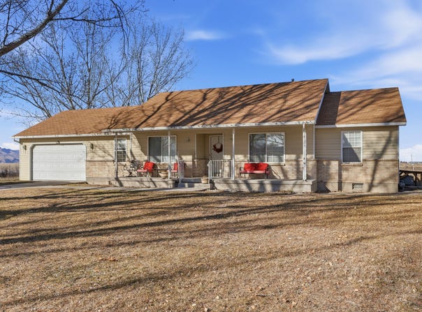 231 E NORTH St, Grantsville, UT 84029