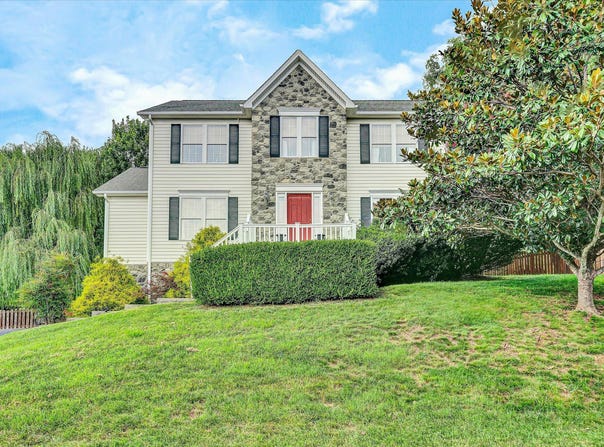 6013 Apple Harvest DR, Roanoke, VA 24012