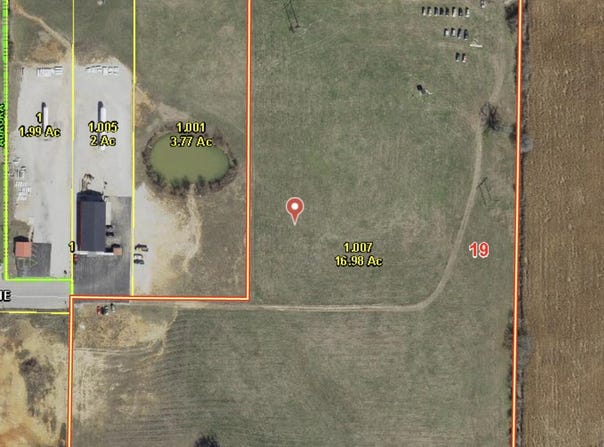 000 Highway 60, Aurora, MO 65605
