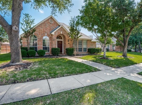 3741 Cottonwood Springs Drive, The Colony, TX 75056