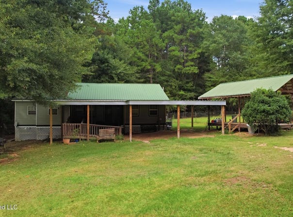 1041 Bus Stop Lane, Magnolia, MS 39652