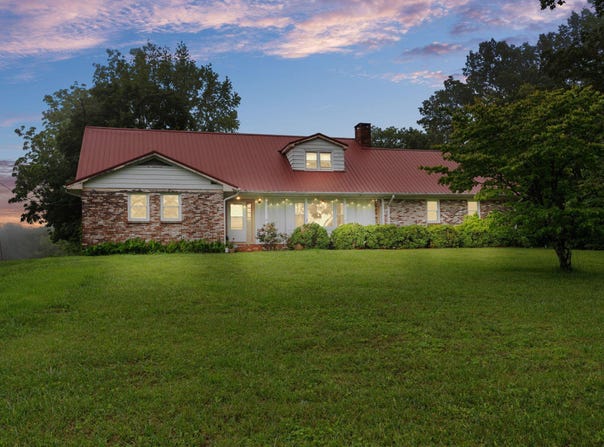 517 Possum Trot Road, Grandview, TN 37337
